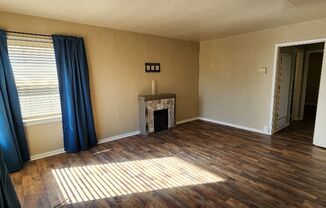 2 beds, 1 bath, $2,350