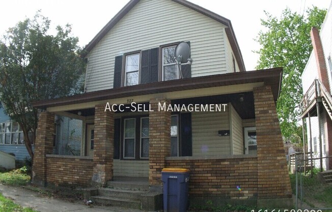 922 HOVEY SW