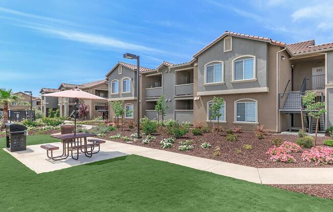 Boulder Creek - Apartments in Fresno, CA