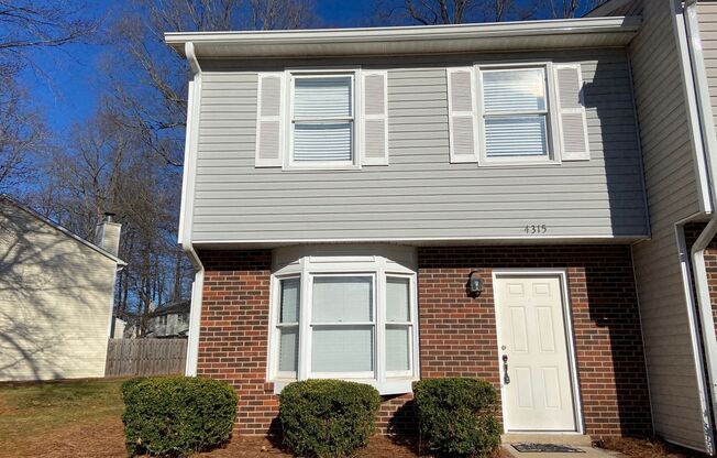 3 Bedroom, 2.5 Bathroom Townhouse in Greensboro, NC!