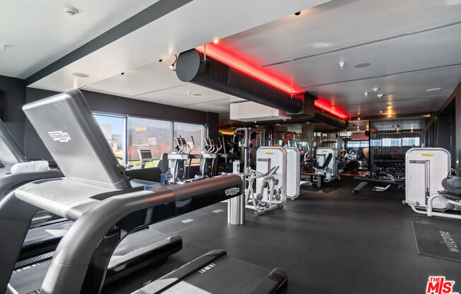 1 bed, 1.5 baths, 1,220 sqft, $4,500, Unit 6H