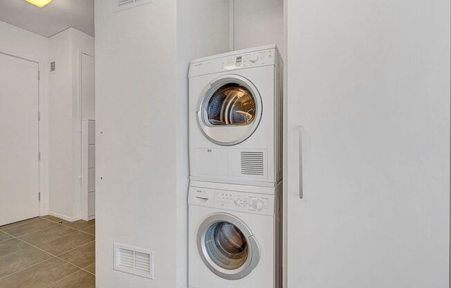 1 bed, 1 bath, $2,825