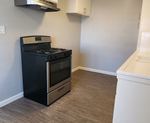 1 bed, 1 bath, 650 sqft, $1,595, Unit 2751-5