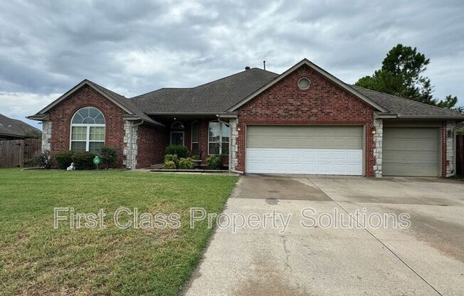 9508 S COUNTRY CLUB DR