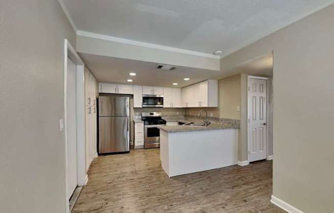 1402 PACIFIC TERRACE DR