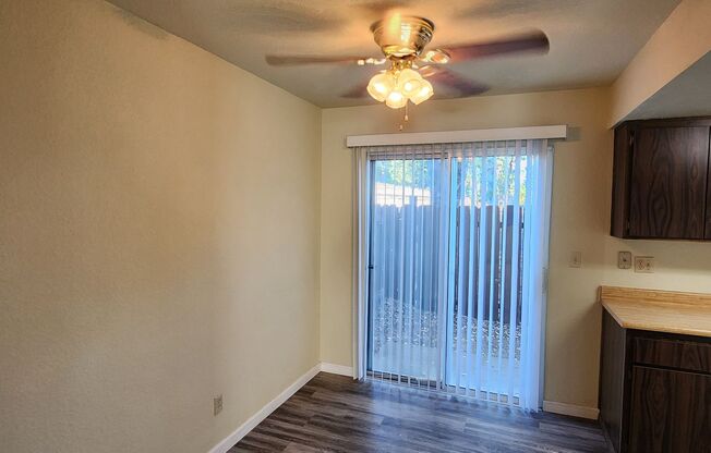 2 beds, 1 bath, 900 sqft, $1,195, Unit #11