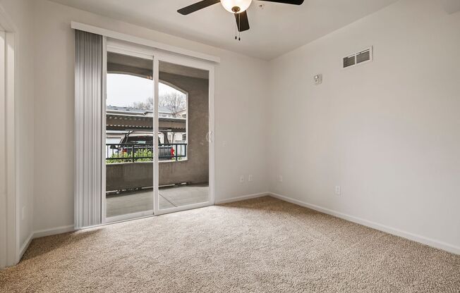 2 beds, 1 bath, 948 sqft, $1,750, Unit 173