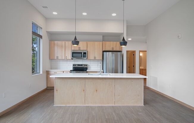 2 beds, 2 baths, 1,052 sqft, $2,795, Unit 328