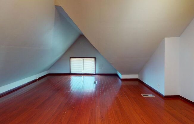 522 12th Ave SE
