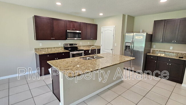 3715 BISHOP LNDG WAY