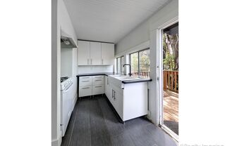 6015-6017 SE 99th Ave