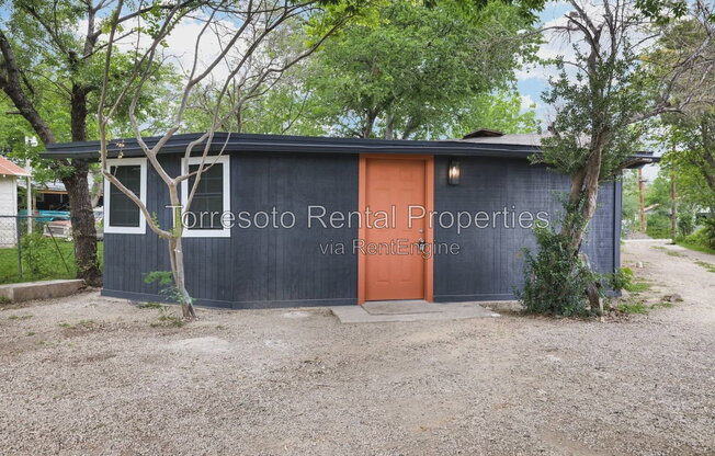 1920 LEAL ST
