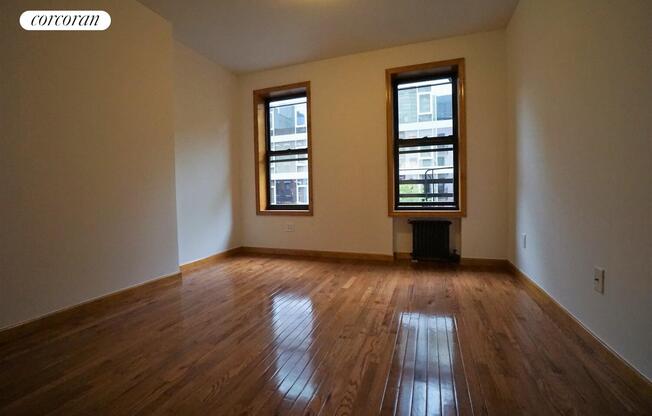 486 E 74 ST
