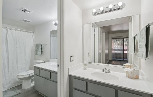 2 beds, 1 bath, 899 sqft, $1,157, Unit 1115