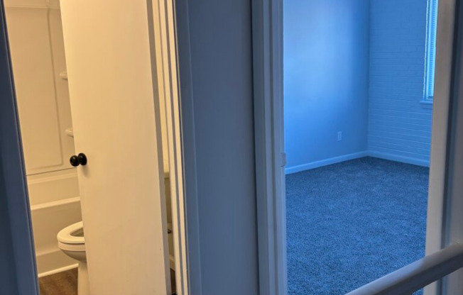 2 beds, 1.5 baths, 1,050 sqft, $1,349, Unit 39