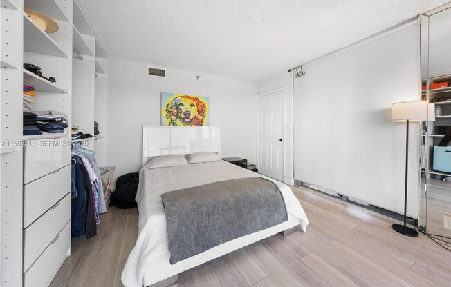 3 beds, 2 baths, $4,200, Unit # 1406