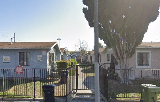 4422 Stanford Ave
