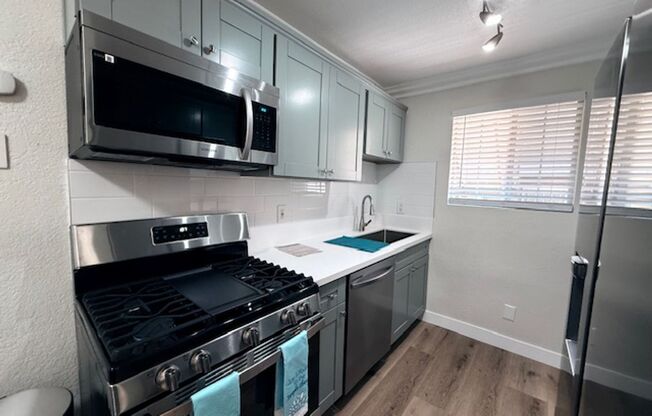 Beautiful 2 Bedroom 1.5 Bath Home