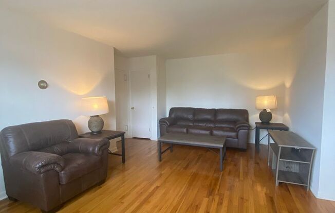 2 beds, 2 baths, 884 sqft, $1,495, Unit K-32