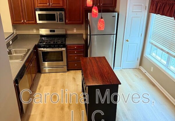 626 MONTREUX DR