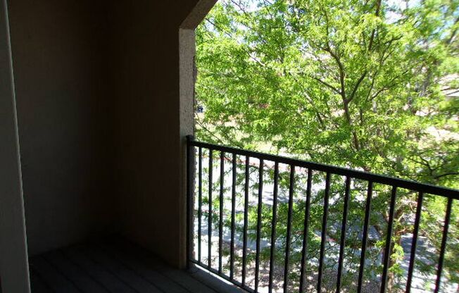 3 beds, 2 baths, $1,200