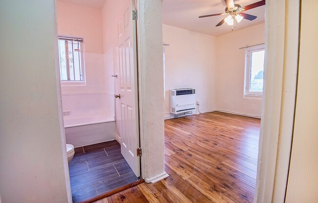 Studio, 1 bath, $1,350, Unit 416