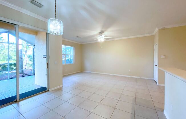 3BD/2.5BA Townhome in Seminole Lakes!