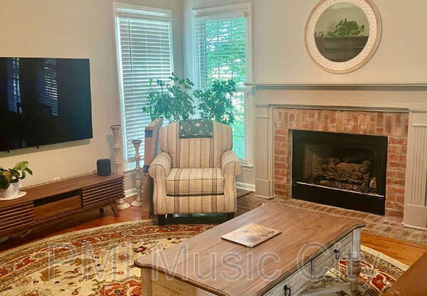 333 SPRINGHOUSE CIR