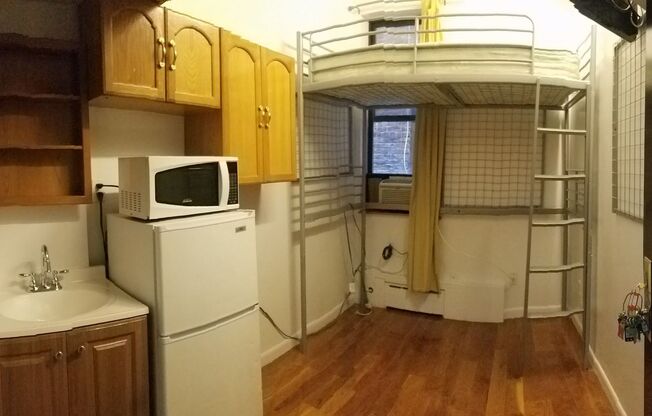 1 bed, 1 bath, 90 sqft, $1,195, Unit 14 - 3D