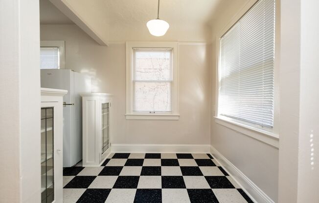 MONTEREY APARTMENTS (SCHP03)
