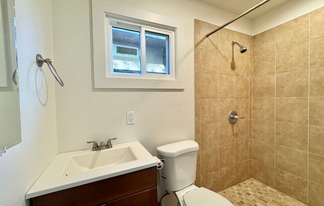 Studio, 1 bath, $1,700, Unit 1615 Myrtle Street