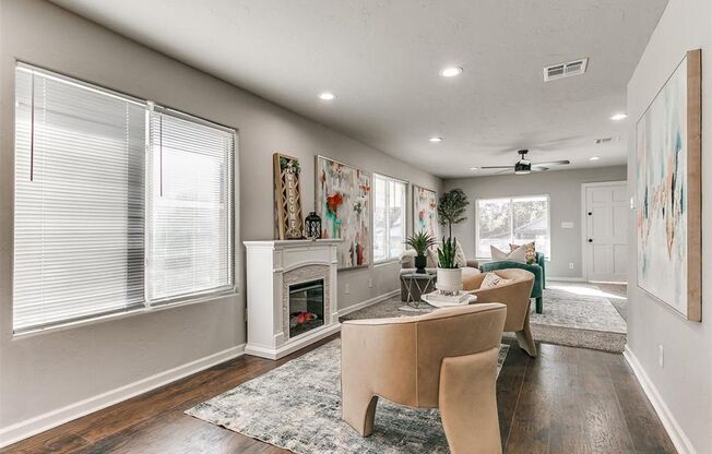 321 N MCKINLEY AVE