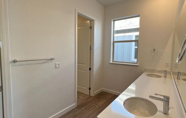 3 beds, 2 baths, $3,950