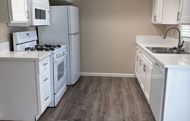 Villa Del Sol Apartments