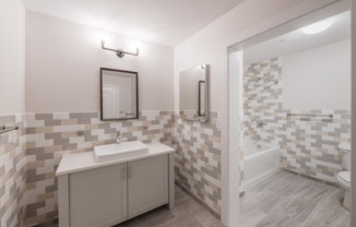 Studio, 1 bath, 1,086 sqft, $2,135, Unit 228