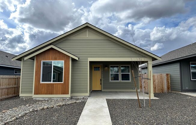 Beautiful 4 Bed, 3 Bath Home for Rent!
