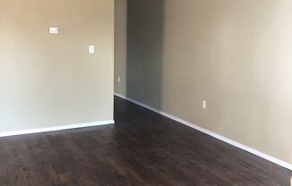 2 beds, 1 bath, $750, Unit 1419 B