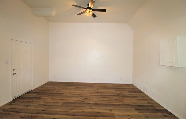 Studio, 1 bath, $1,800, Unit 277-16