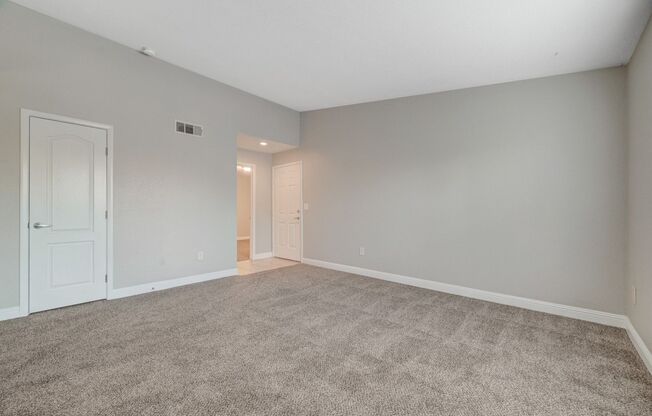 3 beds, 2 baths, $1,495, Unit # 2065