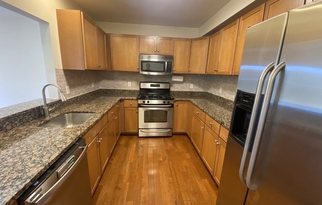 391 Pleasant St Unit 301