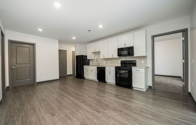 2 beds, 2 baths, 982 sqft, $1,700, Unit 804