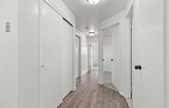 2 beds, 1 bath, 983 sqft, $1,500, Unit 109-1