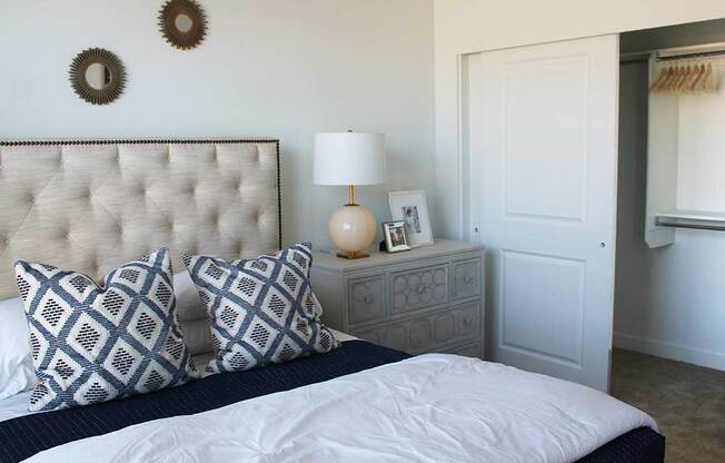 Living with Huge Bedrooms at Veranda Apartments, Utah