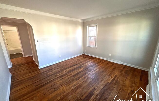 2 beds, 1 bath, $1,150