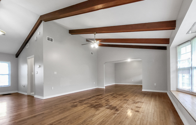 477 DE MONTE DR