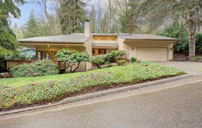 3 beds, 2.5 baths, $3,700