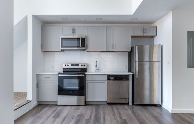 3 beds, 2 baths, 1,171 sqft, $1,950, Unit 1
