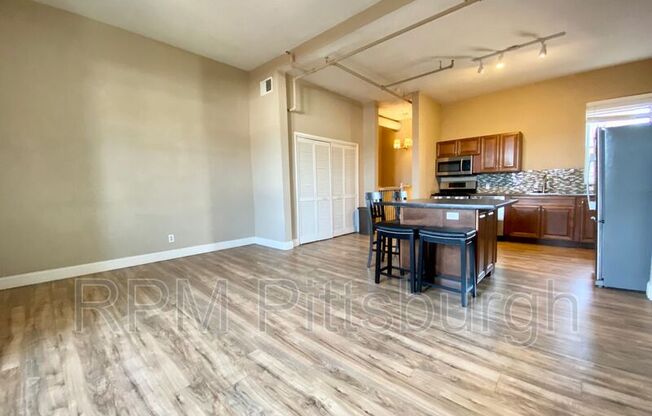 1305 Allegheny Ave.