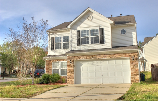 Nice 4 bedroom home in SW Durham with bonus room!