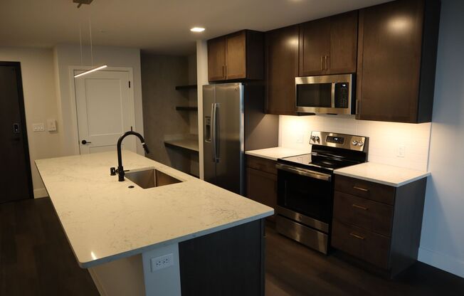 1 bed, 1 bath, 808 sqft, $2,290, Unit #625